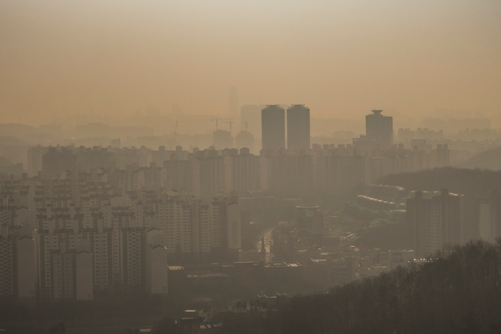 '올 가을 첫 미세먼지'에 피부 오돌토돌…오늘 날씨 퇴근길, 내일 날씨도 미세먼지·초미세먼지 농도 나쁨?  