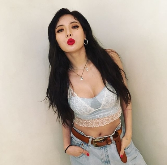 [스타☆톡] 현아♥이던 퇴출 근황 현아, "죽을 죄 졌는지 모르겠다" 자필편지로 심경 밝혀