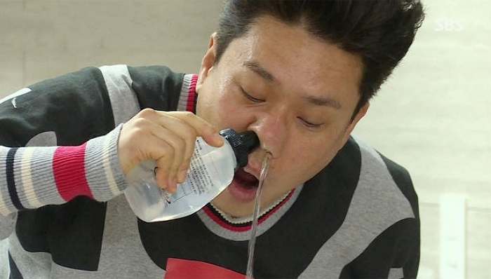 "오늘 미세먼지 농도 나쁨..." 마스크말고 미세먼지 대비 필수품은? '폼클렌징+에어워셔+코세척기+안구세정제' 주목