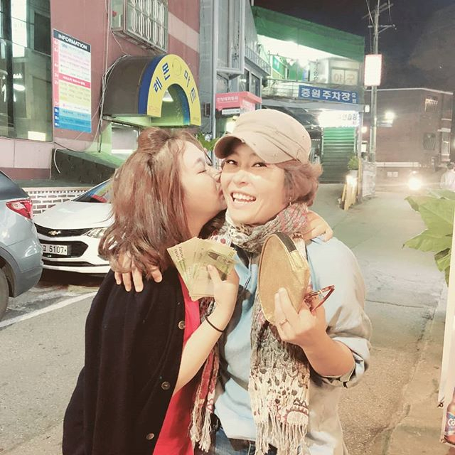 [스타☆톡] #무염식단‧#윗공기마시는중 인스타에 등장한 홍현희X제이쓴 웨딩화보…화제의 결혼식