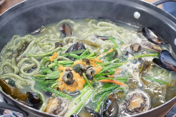 제주 우도 맛집, 보말칼국수로 유명한 '우도 해녀식당'