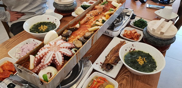 제주도 서귀포 중문관광단지 근처 통갈치조림 먹으러 가볼만한 곳. 중문 맛집 '색달식당'