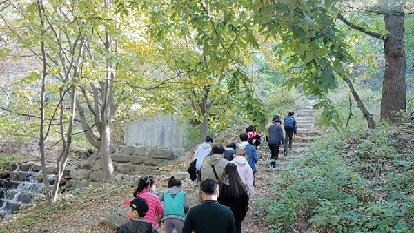 학교 밖 청소년과 함께하는 숲체험캠프 열려