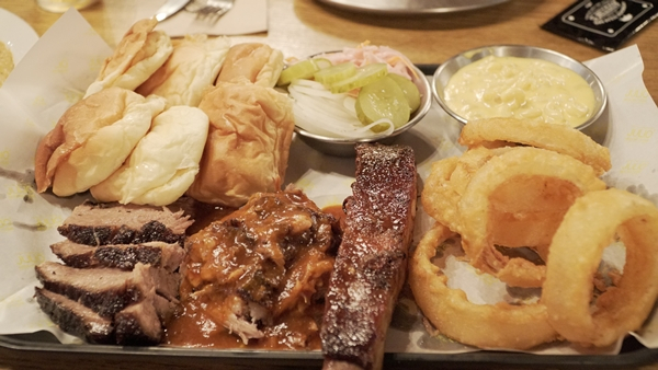 강남역 데이트장소, 텍사스바베큐 전문 맛집 오스틴 바베큐플래터 합리적인 가격에 선보여