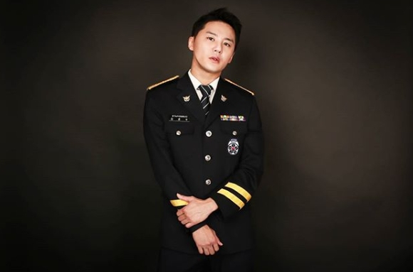 [스타☆톡] 전역 JYJ 김준수, 군복무에 대한 생각은..."남자라면 경험해야"