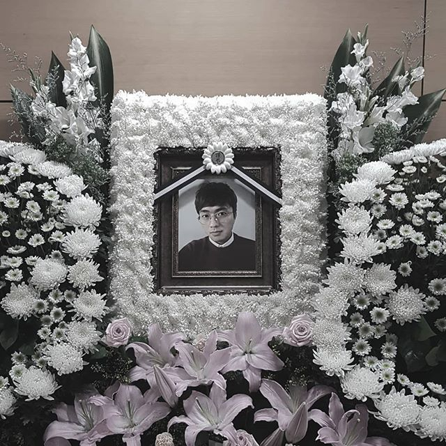 [☞핫키워드]유튜버 라뮤끄 남자친구‧신사장 사망 후 소식 전해…인스타에 라뮤끄 남친 보내는 글