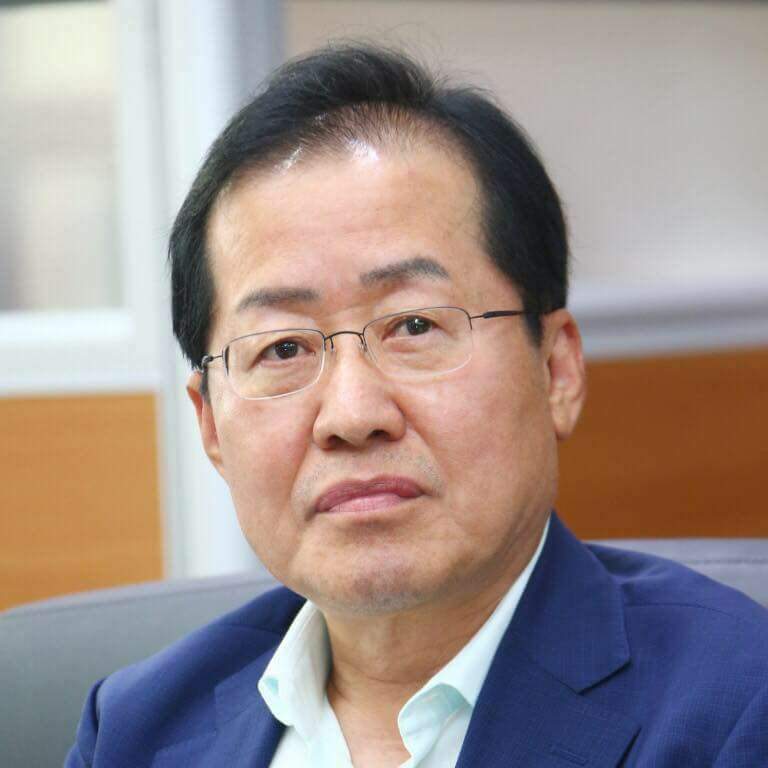 대가리 빨간 것들이 나라 망친다 홍준표 손녀딸 두돌 이후 정치복귀 선언 내용은? 여론 갈등 최고