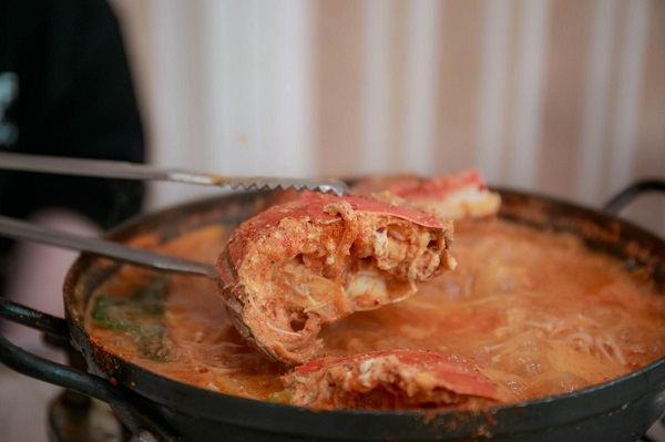 암꽃게만을 사용하는 향토음식 게국지로 꾸준하게 사랑 받고 있는 안면도 맛집 '시골밥상'