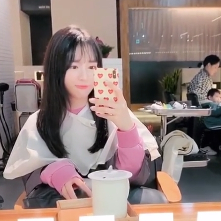 연애의맛 김진아, 인스타 근황 "새해맞이 머리 잘랐슈" 김정훈 반하게 만드는 미모↑...직업, 나이, 학력?