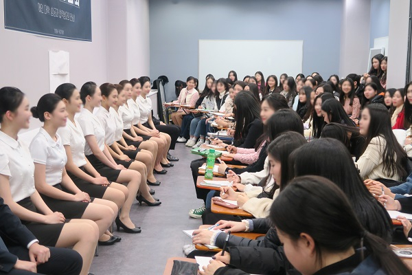 크루팩토리승무원학원, '인하공전&한서대 항공과 합격생간담회' 성공적 개최 화제