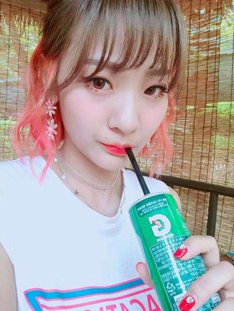 볼빨간사춘기 안지영, 카메라 밖에서는 또다른 '매력'…인스타그램 '정쓰 일상이야기' 연일 화제