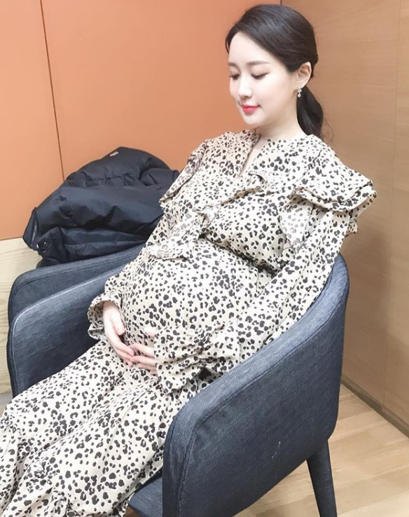 "많이 나온 배" 이상한 나라의 며느리 이현승♥현상 달달한 일상…이현승·현상 직업 및 나이는?