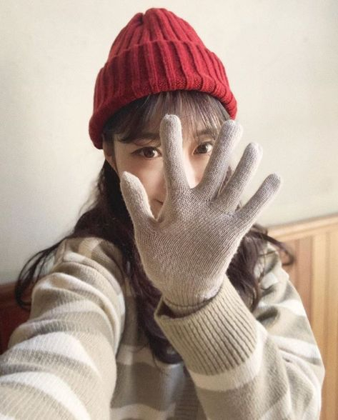 플리마켓 진행한 98도씨, 많은 사람들 몰려 '사이트 마비'까지..."산 사람이 있긴 한거야?" 소비자들 불편함 드러내