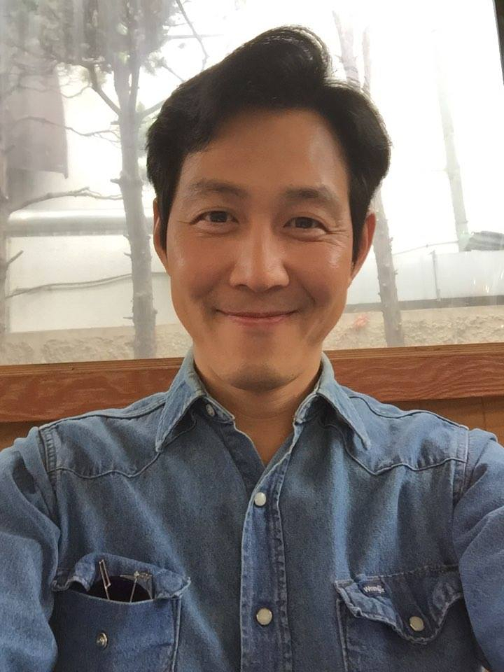 2019 서울가요대상 이정재, 나이 넘는 절대비주얼.. 근황은? 영화 '사바하'로 곧 만나요!