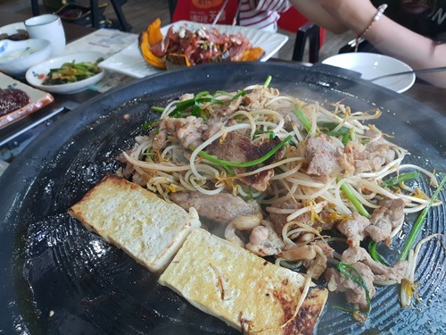 에버랜드맛집 '신토불이오리코스전문점 용인점', 신나게 놀이기구 타고 지친 몸 오리고기로 풀수 있어