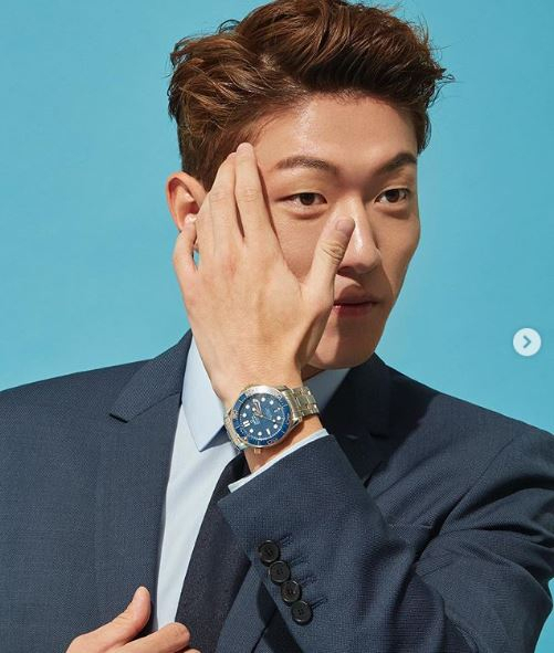 황의조, 과거 충격적인 여자관계 논란 딛고 맹활약…"한국 중국 축구 Review" 16강 상대는?