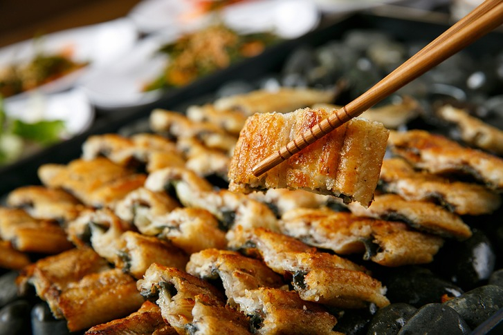 방송 후 가게 혼잡 예정? 생생정보 불고기전골+산삼 장어구이+신설홍어삼합+선지국밥! 맛집 연일 화제