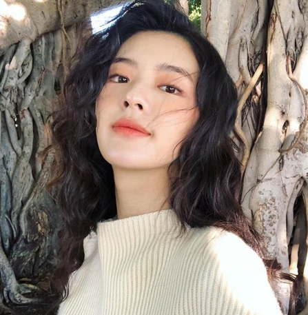 이선빈, 이광수 열애인정 후 '너목보' 출연 기대감↑...두 사람 커플 성사는 전소민 때문? 나이, 패션스타일 '눈길'