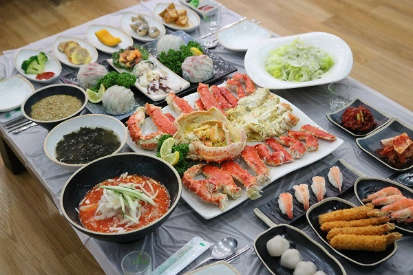 속초 대게 맛집, 속초최대게 "선주가 직접 잡아 원가 및 유통절감으로 저렴한 대게 제공"