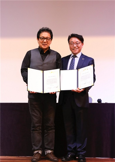 MBC탈런트회 윤철형 회장 인성교육과 치매예방에 재능기부