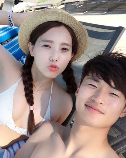 김진수 아내 김정아 인스타 팬들 봇물, '시상식에서 달콤한 입맞춤 화제' 2017년 결혼 직업 뭐길래?