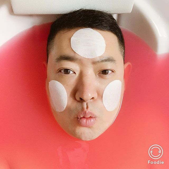 신우식 인스타그램 근황  '엉뚱발랄' 매력! 여전히 다이어트 중인 신우식 남다른 패션센스도 눈길