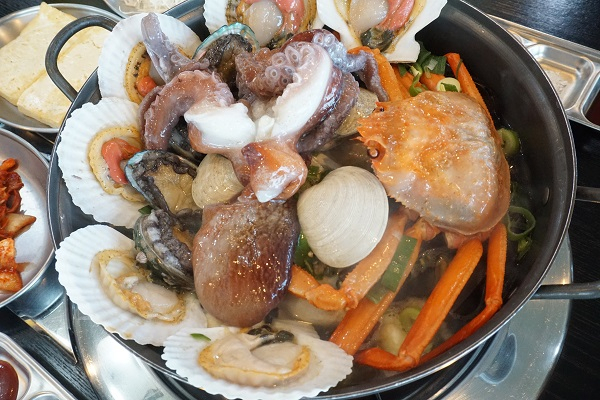 강원도 속초 맛집 탕의신 홍대포(속초점), 속초 여행객에게 인기 있는 해천탕 맛집