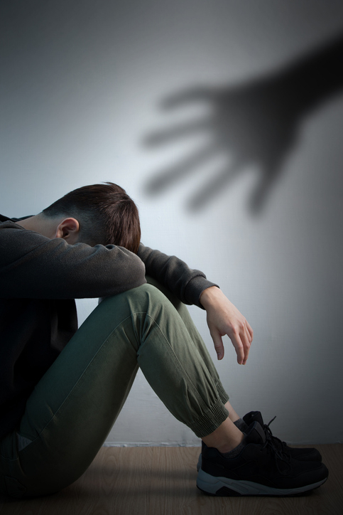 아이돌 여대표 성추행, 性관련 범죄 남녀 문제 아냐...'그날밤 횟집에서 무슨일이?'