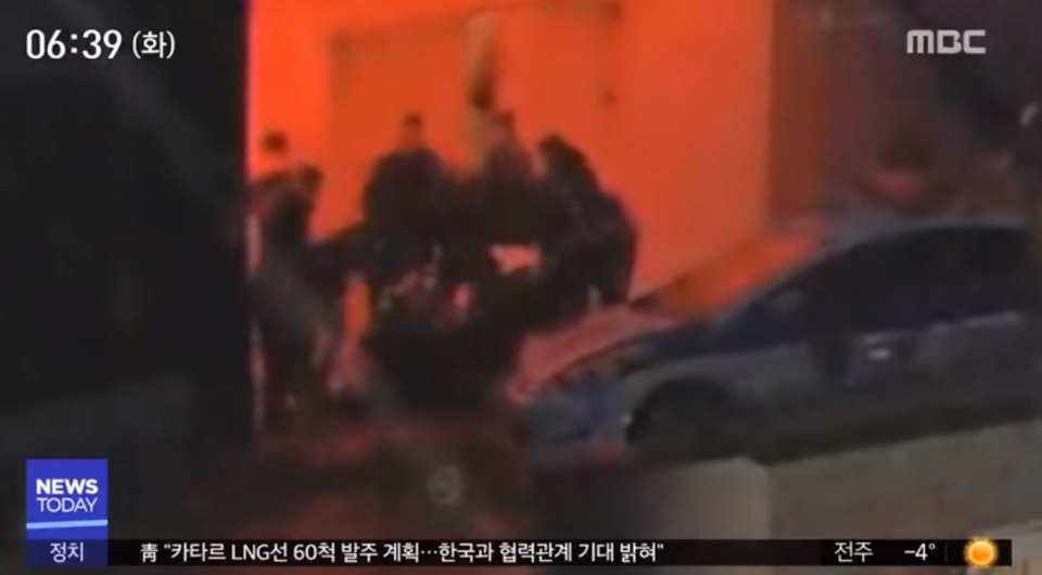 아스팔트 넘어질 때 생생하게 기억한다는 피해자..승리 클럽 버닝썬, 강남 집단폭행 사건 CCTV 보니