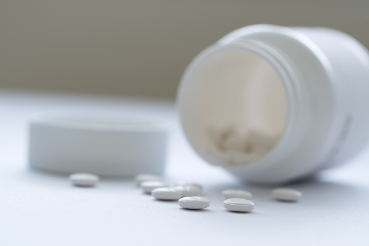 불면증 원인...하지불안증후군 증상은?