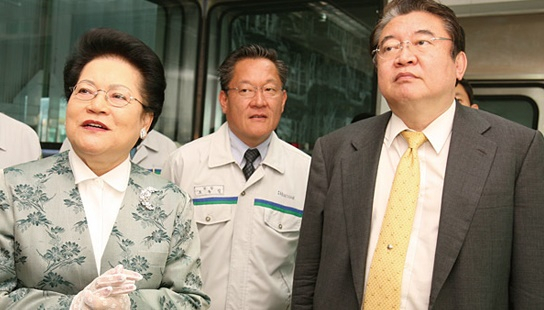 故 이인희 고문 이건희와 어떤 관계길래?…이인희 삶 및 지병 재조명