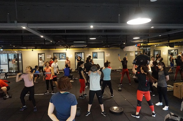 연말 술자리로 찐 살 해결... 삼산동PT 고강도다이어트짐