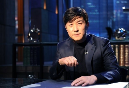 '그것이 알고싶다' 승리 클럽 버닝썬 다룬다더니...영화 '관상'으로 결방?