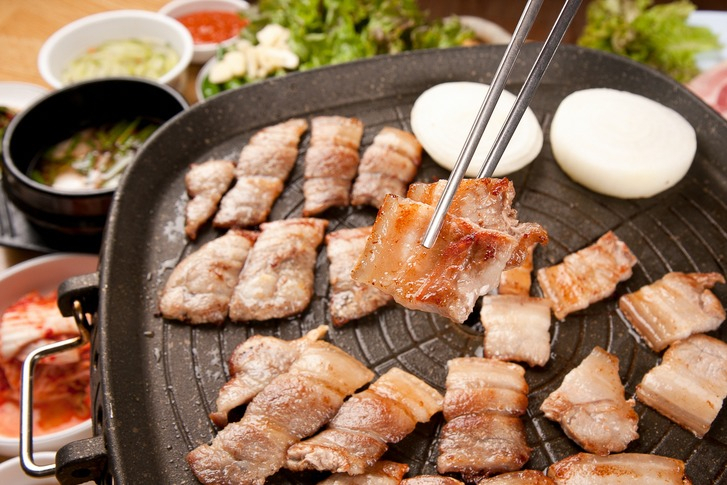 설 연휴 첫날 미세먼지 '나쁨', 설 명절음식 어떤 걸 먹어야 도움되나...'삼겹살은 비추'