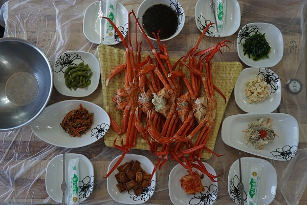 강릉맛집 주문진홍게무한리필, "제철 맞아 살 오른 통통한 홍게 마진없는 저렴한 가격에 제공"