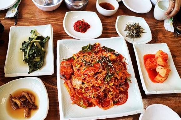 강원도 속초 맛집 '이조복국' 겨울 제철 복어 요리로 기력 보충 제격