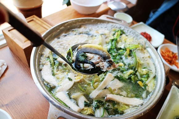 강원도 속초 맛집 '이조복국' 겨울 제철 복어 요리로 기력 보충 제격
