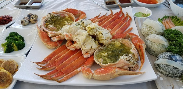 가성비 좋은 속초대게맛집, '팔도게찜' 신선한 대게 만나볼 수 있어 속초맛집으로 인기