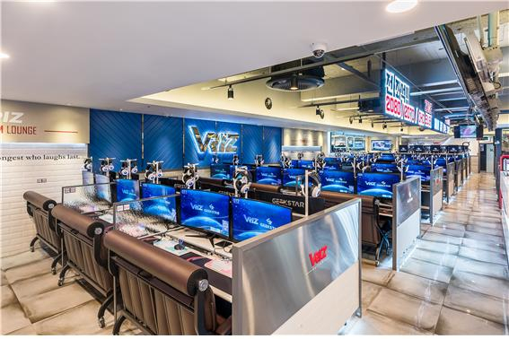 '브리즈PC방 홍대입구역점', 모든 게이밍기어 긱스타제품으로 최고사양 게임환경 제공