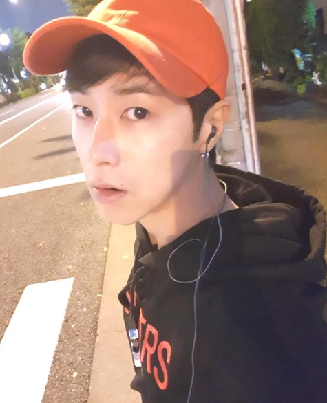 '가로채널' 유노윤호, 독극물 테러 이겨낸 열정, 아프리카 기부도 척척