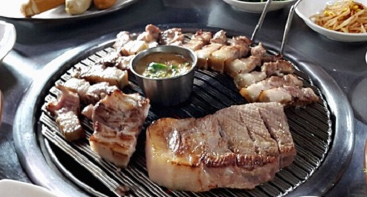 제주도 서귀포 중문 흑돼지 맛집 '돈가득', 흑돼지 맛 제대로 전달