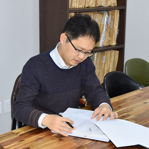 창원이혼변호사 상간자 위자료 청구, 올바른 대처 방법은?