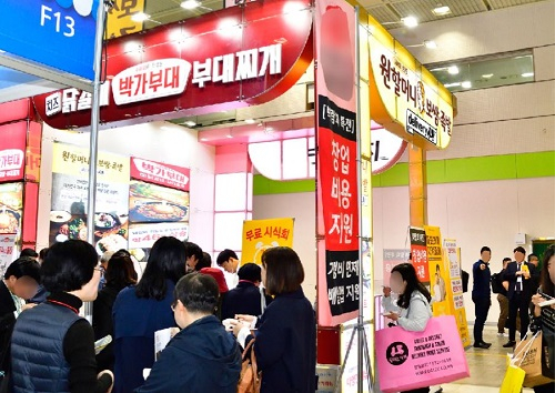 장수프랜차이즈의 노하우를 전하다 대한민국 대표 외식문화기업의 명맥을 이을 브랜드는？