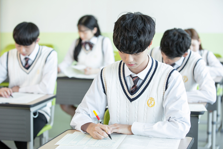 [졸업선물 추천] 졸업식 꽃다발과 함께 주면 좋은 졸업선물은?