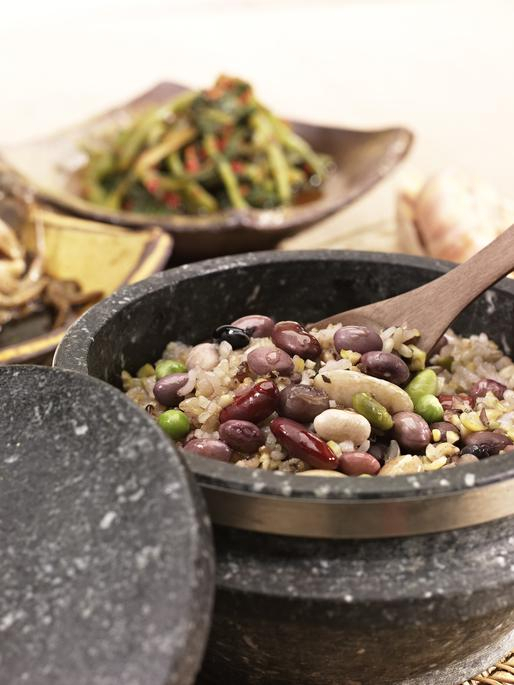 2019 '정월대보름' 다채로운 행사로 의미있게…부럼깨기·오곡밥 만들기까지