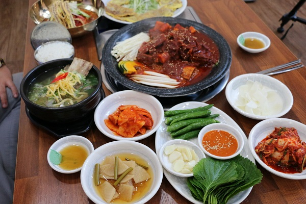 김해장유 갈비탕 갈비찜 맛집 초정, 쫄깃한 식감과 담백한 맛