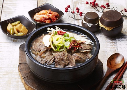 소비자의 가심비를 만족시키는 곰탕백화점 바우네나주곰탕