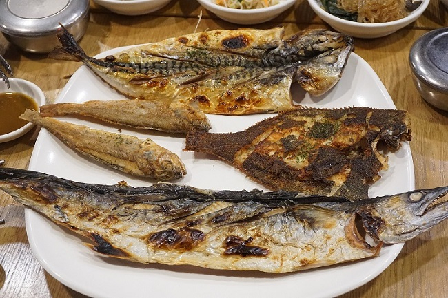 광명 맛집 '굼터', 18년 전통의 생선구이 전문점 "여러 가지 생선구이 맛볼 수 있어"