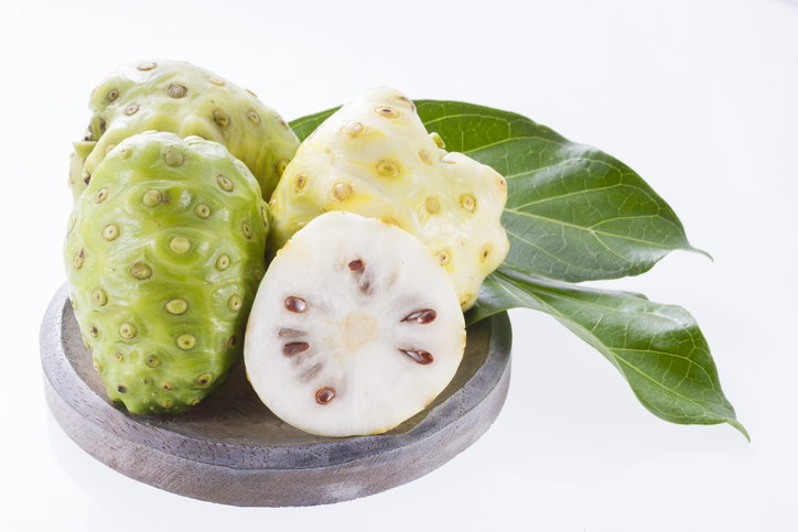 노니발효액·노니주스 효능 뛰어나…고혈압 환자 섭취하면 안되는 '노니 부작용'은?