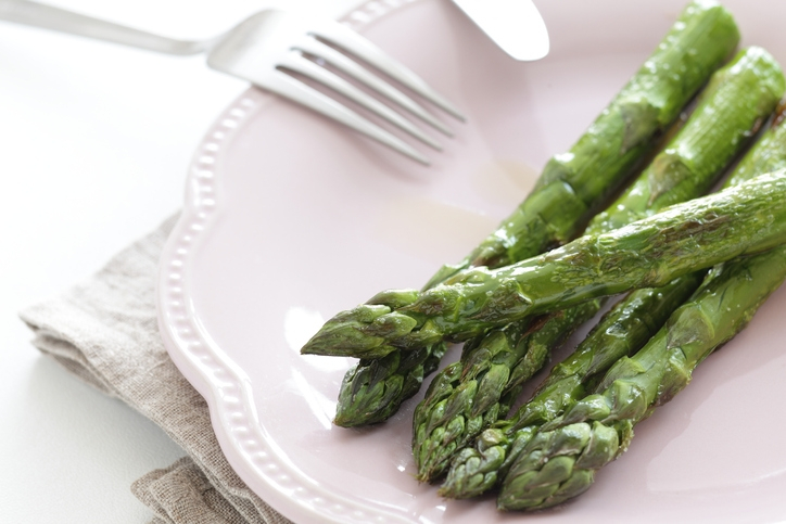 [신장에 좋은 음식] 아스파라거스·호박·라즈베리 효능은?…'신장 이상 증상 10가지'도 알아보자